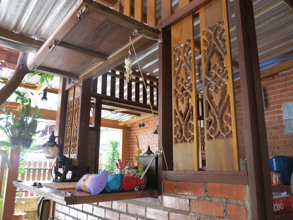 Baan Khun Ya Ayutthaya Hotel Exterior foto