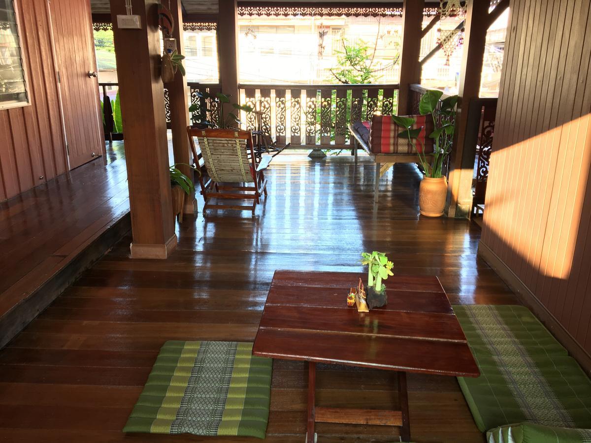 Baan Khun Ya Ayutthaya Hotel Exterior foto